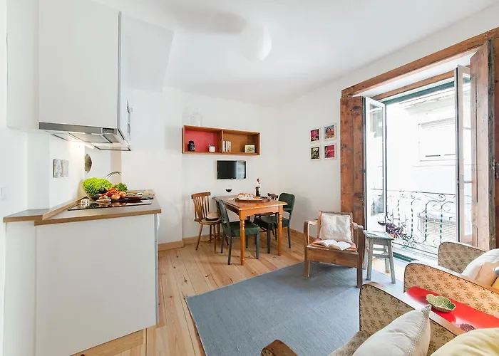 شقة In Historical