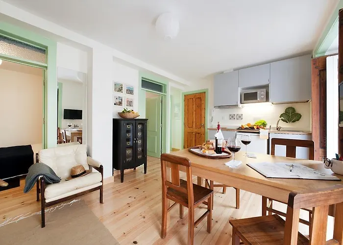 In Historical شقة *