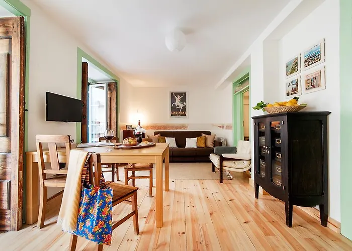 In Historical شقة *